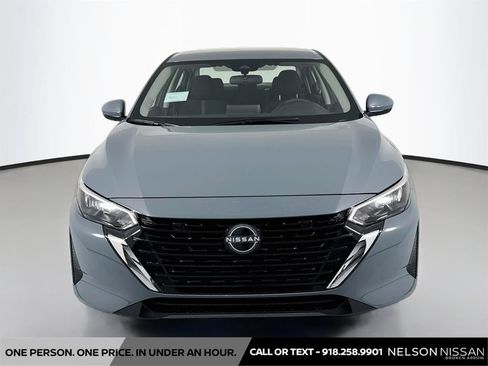 Used 2025 Nissan Sentra SV w/ All-Weather Package FWD image 2