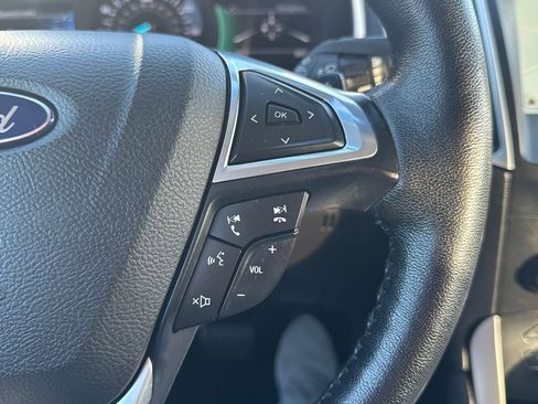 Used 2017 Ford Edge SEL w/ Equipment Group 201A image 32