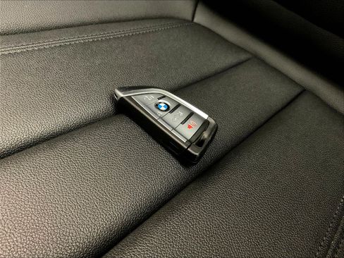 Used 2021 BMW X5 xDrive40i w/ Premium Package 2 AWD/4WD image 35