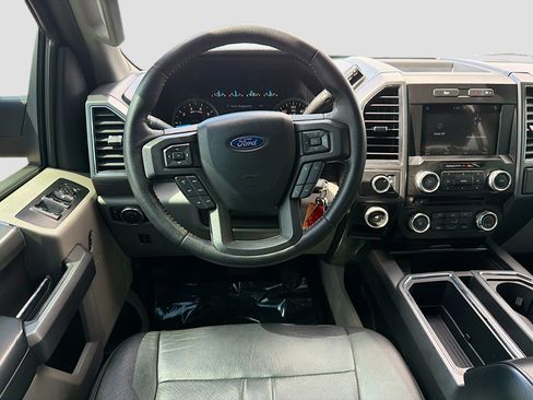 Used 2017 Ford F150 XLT w/ Equipment Group 302A Luxury image 16