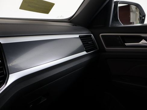 Used 2023 Volkswagen Atlas Cross Sport SEL R-Line image 7