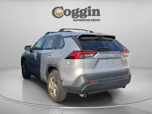 Used 2023 Toyota RAV4 XLE w/ Convenience Package FWD image 3