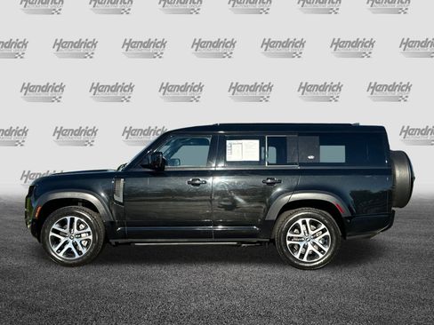 Used 2023 Land Rover Defender 130 X-Dynamic SE image 8