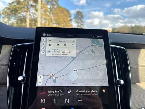 Used 2026 Volvo XC90 B5 Plus w/ Protection Package Premier image 25