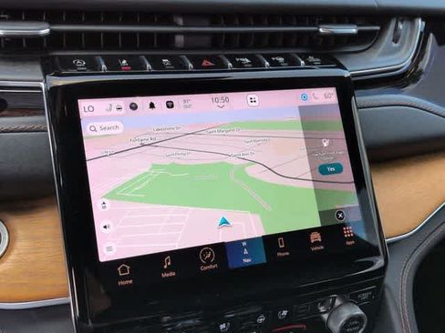 Certified 2023 Jeep Grand Cherokee Summit AWD/4WD image 30