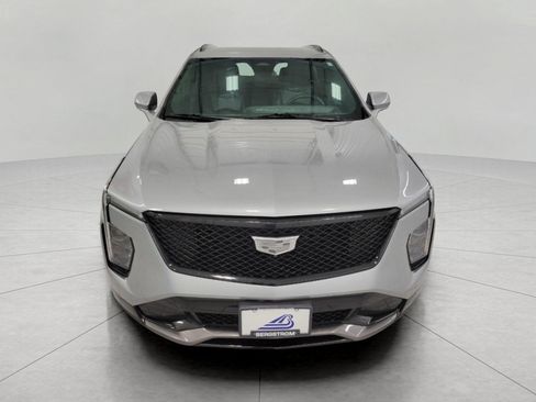 Certified 2024 Cadillac XT4 Sport AWD/4WD image 40