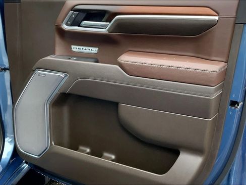 Used 2025 GMC Sierra 1500 Denali w/ Technology Package image 21