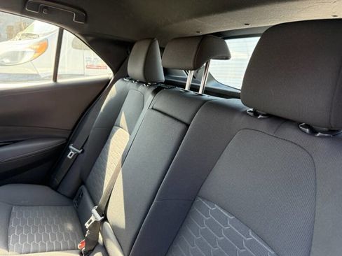 Used 2022 Toyota Corolla Hatchback image 17