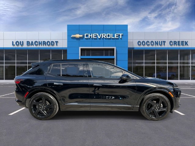 Used 2025 Chevrolet Equinox EV RS FWD image 9