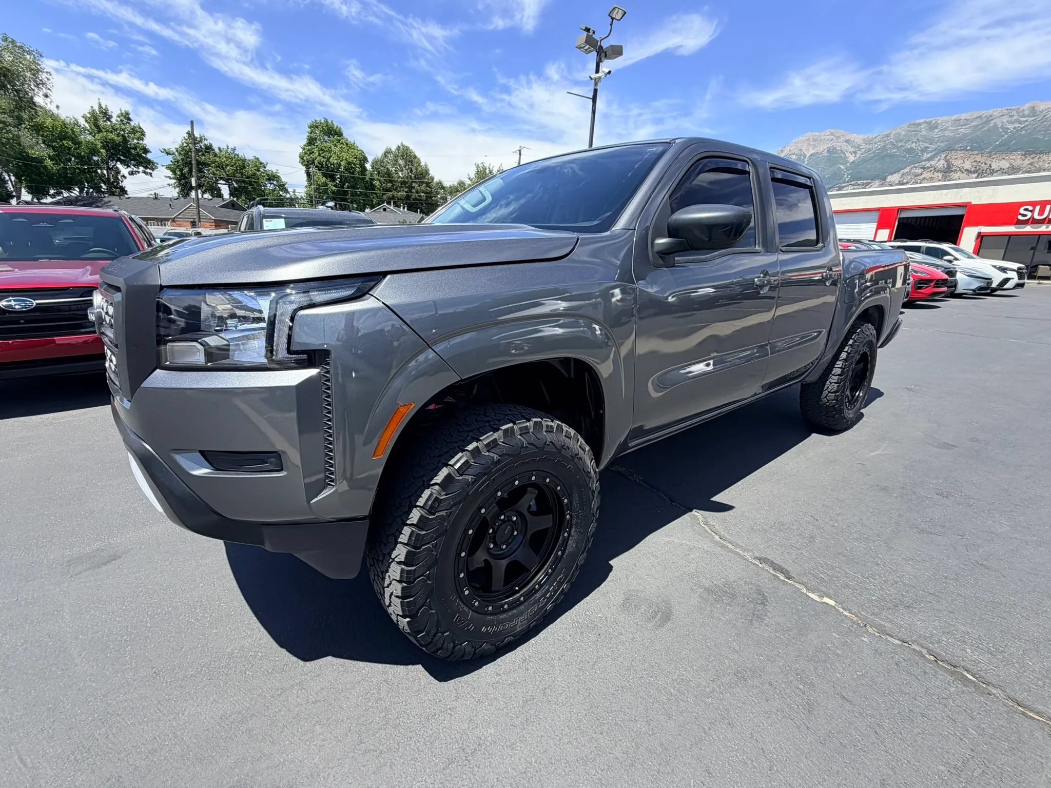 Used 2022 Nissan Frontier SV w/ Technology Package AWD/4WD image 8