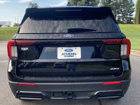 Used 2025 Ford Explorer ST-Line AWD/4WD image 4
