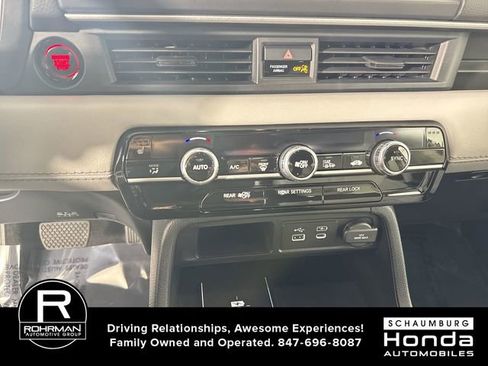 Used 2025 Honda Pilot EX-L image 10