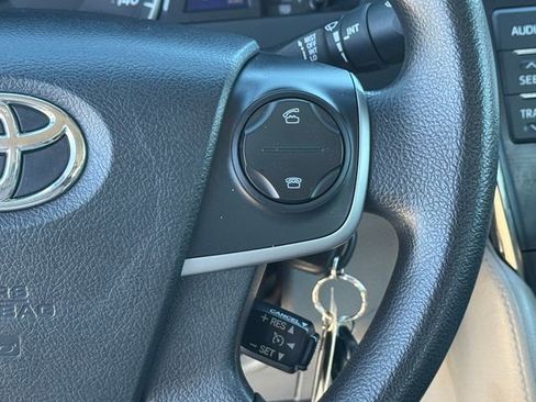 Used 2013 Toyota Camry LE FWD image 22