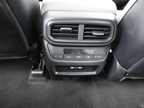 Used 2023 Honda Pilot EX-L image 39