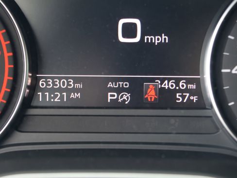 Used 2022 Audi Q5 2.0T Premium w/ Convenience Package image 20