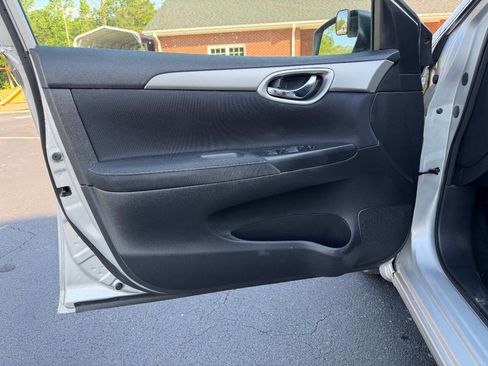 Used 2014 Nissan Sentra SV FWD image 10