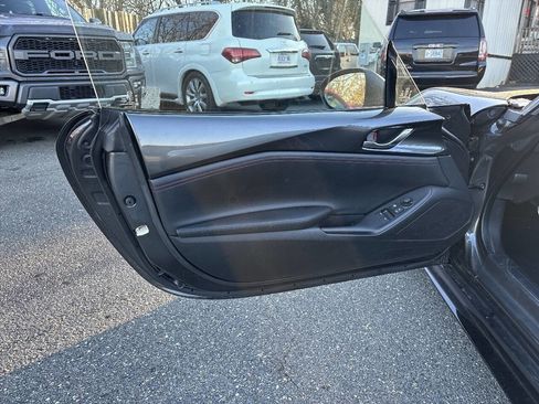 Used 2017 MAZDA MX-5 Miata RF Grand Touring w/ Appearance Package image 15