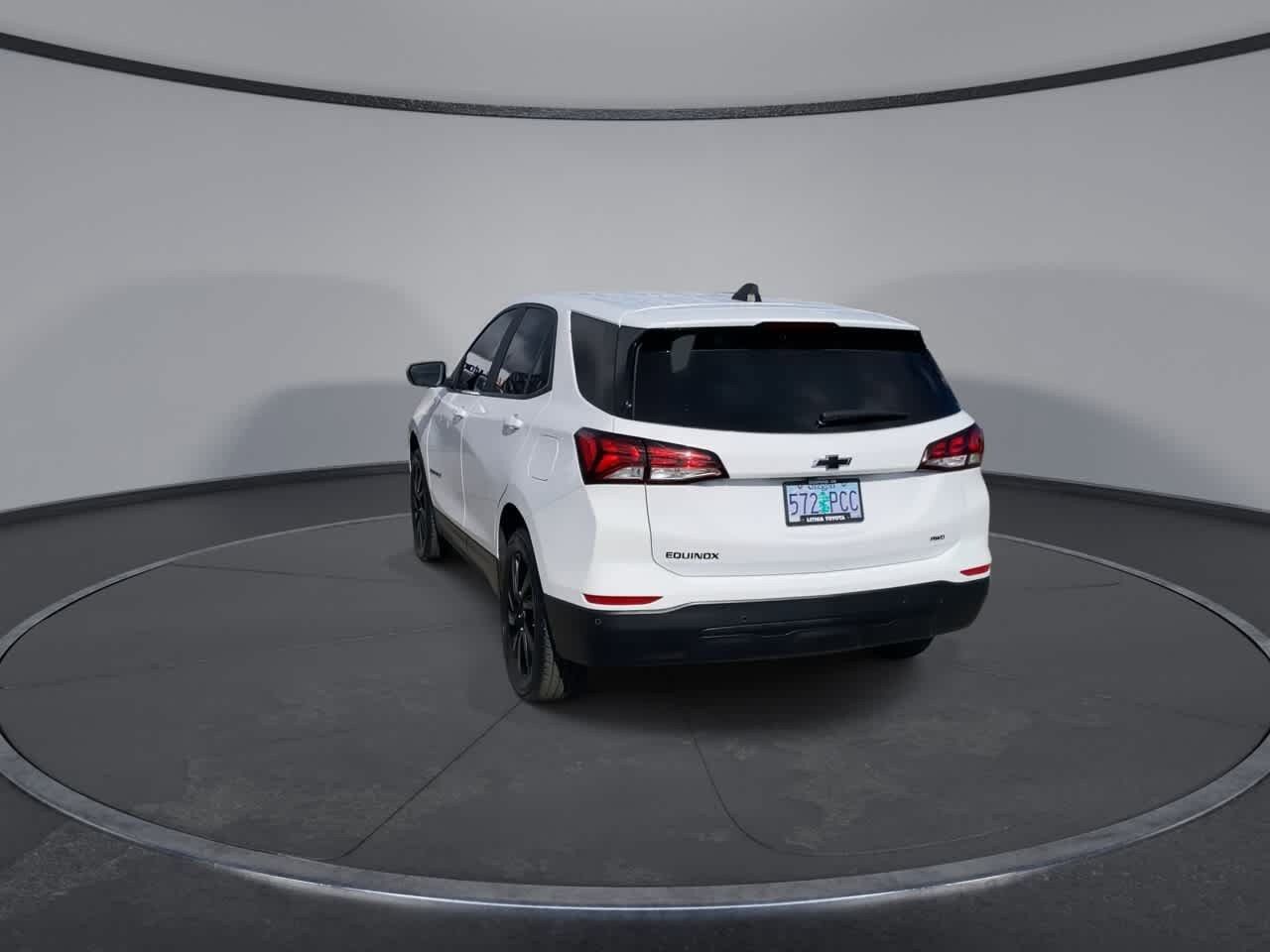 Used 2023 Chevrolet Equinox LS w/ LS Convenience Package AWD/4WD image 8