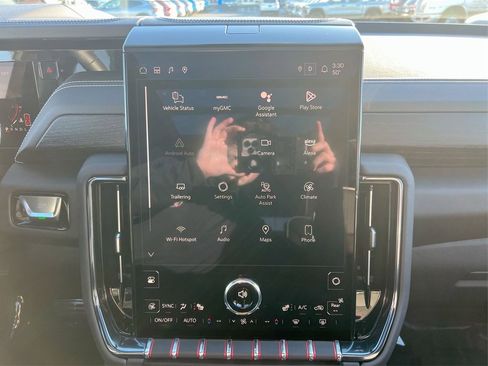 Used 2025 GMC Yukon XL AT4 Ultimate image 13