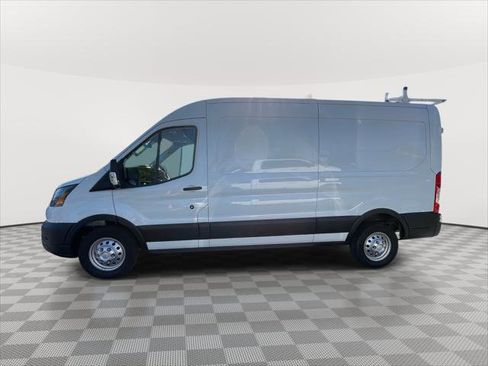 Used 2025 Ford Transit 250 148 Medium Roof Extended AWD w/ Load Area Protection Package image 4