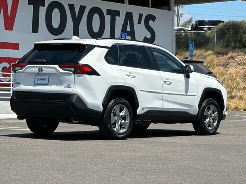 Used 2024 Toyota RAV4 LE AWD/4WD image 5