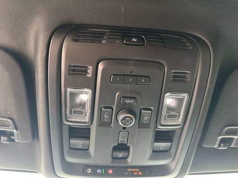 Used 2023 GMC Yukon XL Denali Ultimate image 26