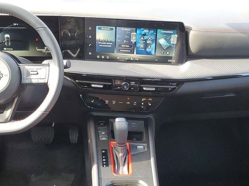 New 2026 Nissan Kicks SR w/ Cold Weather Package image 28