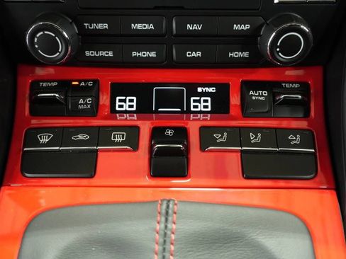 Certified 2019 Porsche 911 Speedster image 21