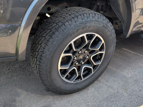 Used 2020 Ford F150 XLT w/ Equipment Group 302A Luxury AWD/4WD image 6