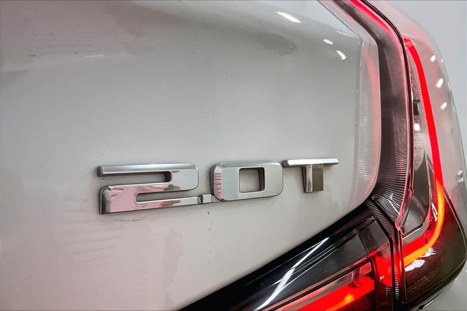 Used 2019 Cadillac XT4 Sport FWD image 31