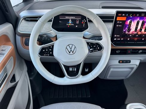 New 2025 Volkswagen ID. Buzz 1st Edition image 12