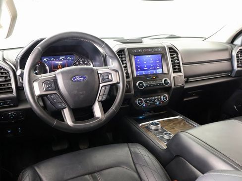 Used 2021 Ford Expedition Max Platinum image 2