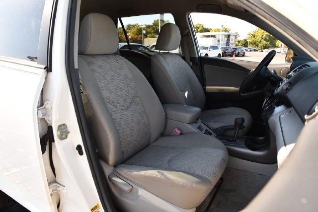 Used 2010 Toyota RAV4 2WD w/ Base L4 Extra Value Pkg image 15