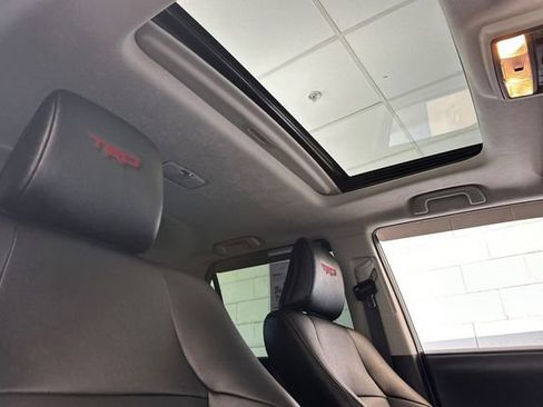 Certified 2023 Toyota 4Runner TRD Off-Road Premium w/ Moonroof Package AWD/4WD image 21