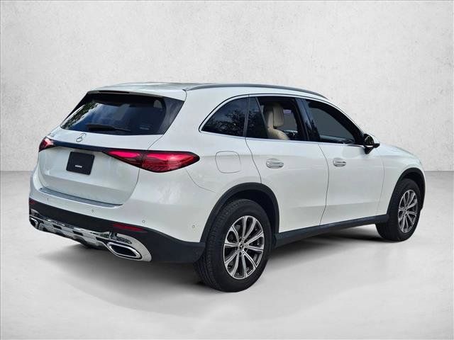 Used 2023 Mercedes-Benz GLC 300 image 3