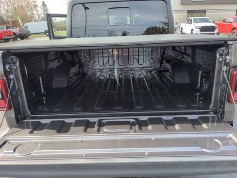 New 2025 Jeep Gladiator Willys image 22