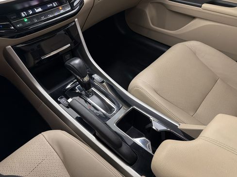 Used 2016 Honda Accord EX-L image 18