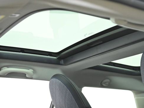 Certified 2025 MINI Cooper S image 28