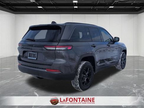 New 2026 Jeep Grand Cherokee Altitude AWD/4WD image 5