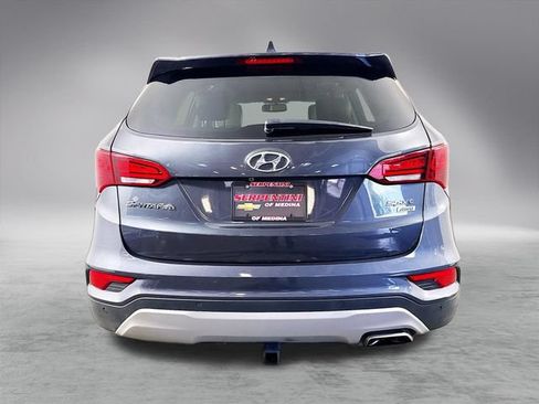 Used 2018 Hyundai Santa Fe Sport w/ 2.4L Tech Package 04 AWD/4WD image 9