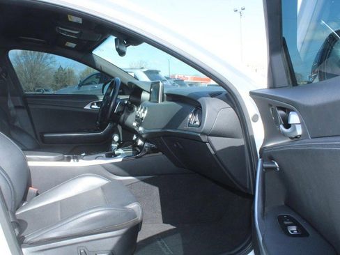 Used 2021 Kia Stinger GT image 11