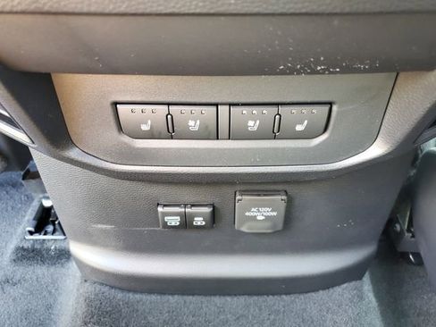 New 2026 Toyota Tundra Platinum AWD/4WD image 12