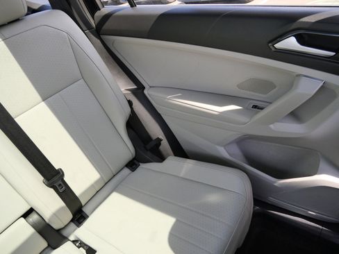 Used 2023 Volkswagen Tiguan SE R-Line AWD/4WD image 14