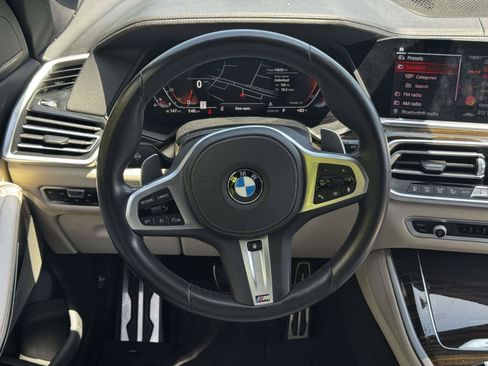 Used 2021 BMW X5 xDrive40i w/ M Sport Package AWD/4WD image 15
