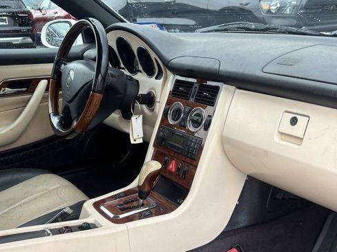 Used 2003 Mercedes-Benz SLK 320 image 15