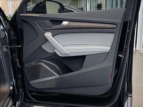 Certified 2025 Audi Q5 2.0T Premium Plus w/ Premium Plus Package image 23