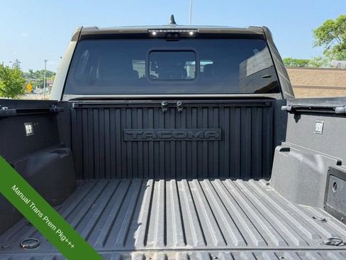 Used 2024 Toyota Tacoma TRD Off-Road AWD/4WD image 9
