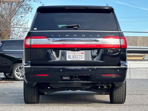 Used 2019 Lincoln Navigator L Select image 5