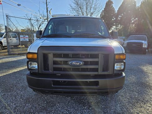 Used 2014 Ford E-250 and Econoline 250 w/ Power Group image 8