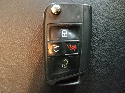 Used 2021 Volkswagen Jetta R-Line FWD image 32